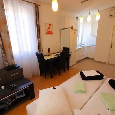 Gajeta Apartment *