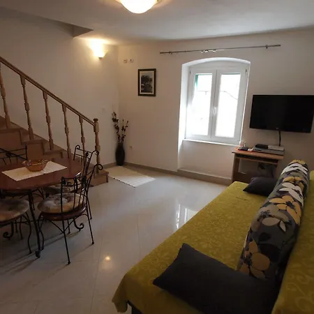 Gajeta Apartment *